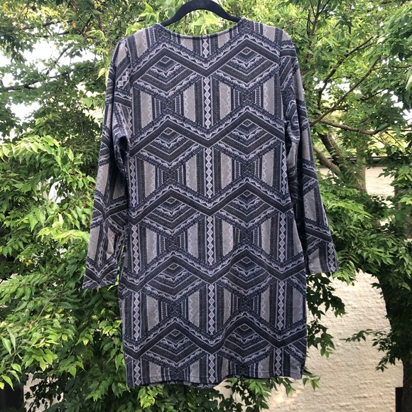 CHARLOTTE RUSSE gray cage dress - Picture 4 of 16